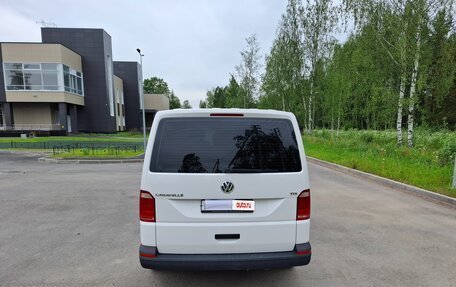 Volkswagen Caravelle T5, 2015 год, 2 100 000 рублей, 5 фотография