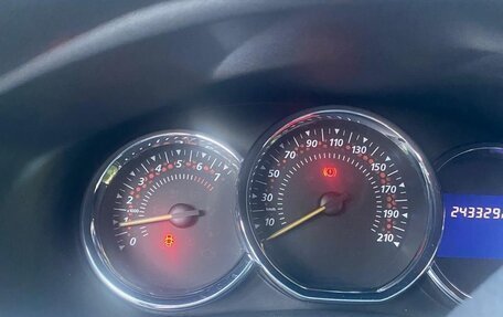 Renault Sandero II рестайлинг, 2015 год, 650 000 рублей, 5 фотография