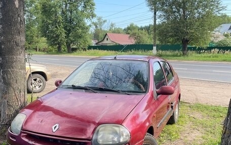Renault Clio III, 2000 год, 120 000 рублей, 2 фотография