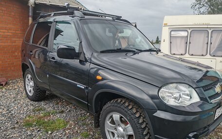 Chevrolet Niva I рестайлинг, 2009 год, 599 999 рублей, 2 фотография