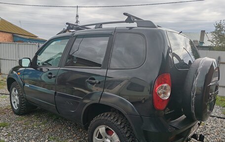Chevrolet Niva I рестайлинг, 2009 год, 599 999 рублей, 3 фотография