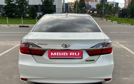 Toyota Camry, 2017 год, 2 540 000 рублей, 2 фотография