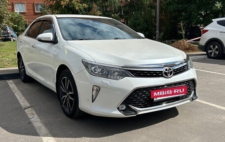 Toyota Camry, 2017 год, 2 540 000 рублей, 3 фотография