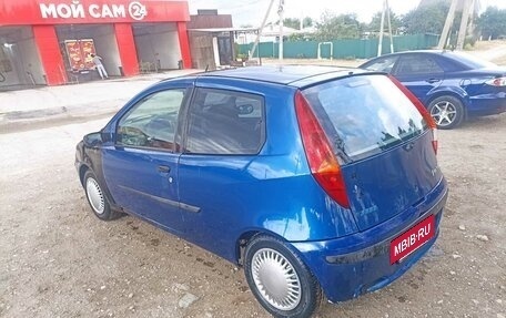 Fiat Punto III Punto Evo рестайлинг, 2000 год, 165 000 рублей, 2 фотография