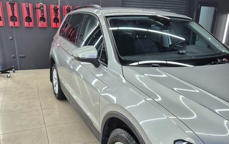 Volkswagen Tiguan II, 2019 год, 2 090 000 рублей, 4 фотография