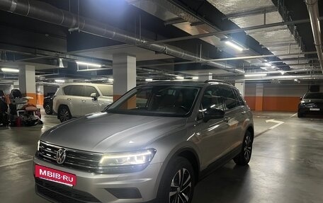 Volkswagen Tiguan II, 2019 год, 1 860 000 рублей, 2 фотография