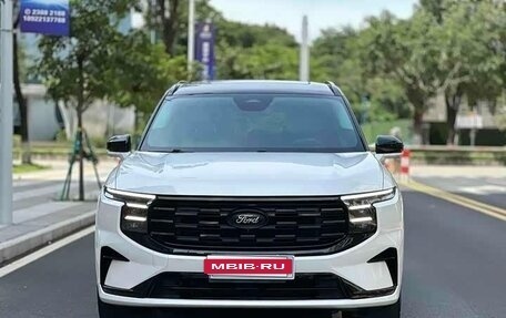 Ford Edge II рестайлинг, 2022 год, 2 300 000 рублей, 2 фотография