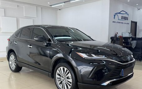Toyota Harrier, 2022 год, 3 700 000 рублей, 3 фотография