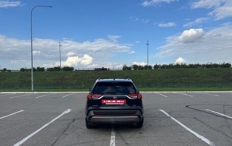 Toyota RAV4, 2020 год, 3 350 000 рублей, 4 фотография