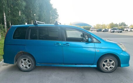 Toyota ISis I, 2005 год, 700 000 рублей, 3 фотография