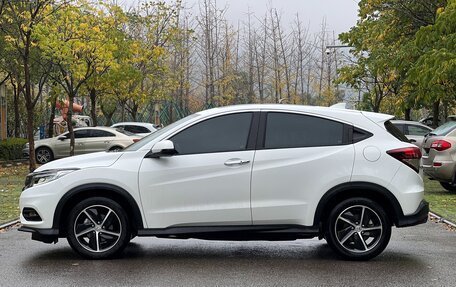 Honda Vezel, 2021 год, 1 273 000 рублей, 3 фотография