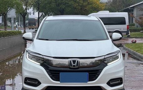 Honda Vezel, 2021 год, 1 273 000 рублей, 2 фотография