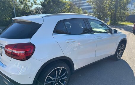 Mercedes-Benz GLA, 2018 год, 3 100 000 рублей, 4 фотография