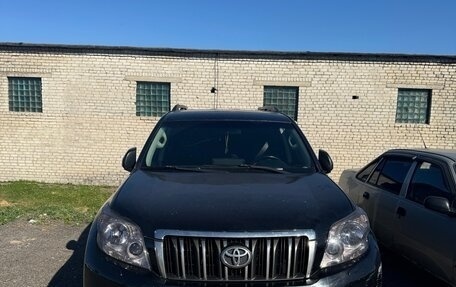 Toyota Land Cruiser Prado 150 рестайлинг 2, 2010 год, 2 250 000 рублей, 1 фотография