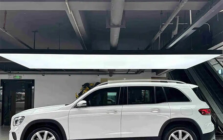 Mercedes-Benz GLB, 2020 год, 1 980 000 рублей, 3 фотография