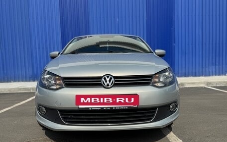 Volkswagen Polo VI (EU Market), 2011 год, 830 000 рублей, 2 фотография