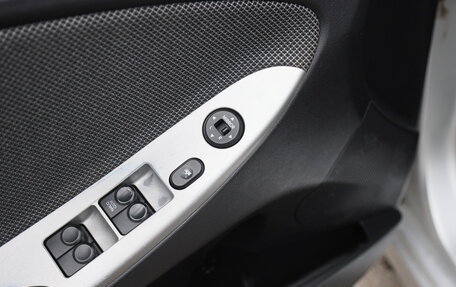 Hyundai Solaris II рестайлинг, 2011 год, 646 950 рублей, 11 фотография