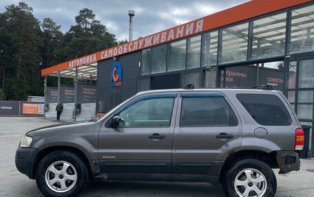 Ford Escape II, 2002 год, 310 000 рублей, 3 фотография