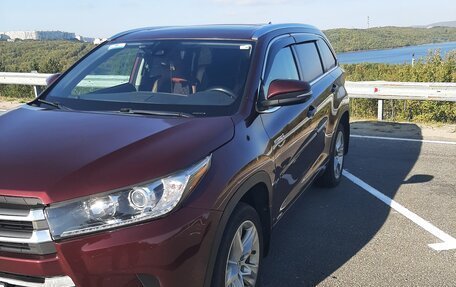 Toyota Highlander III, 2018 год, 3 600 000 рублей, 2 фотография