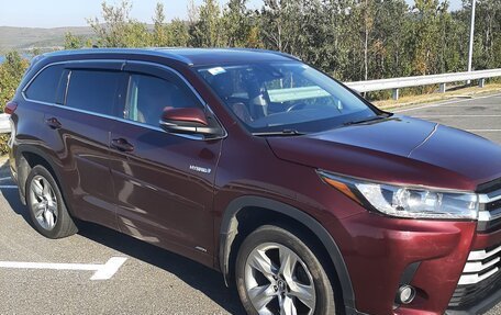 Toyota Highlander III, 2018 год, 3 600 000 рублей, 4 фотография