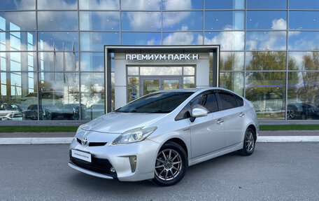 Toyota Prius, 2013 год, 1 100 000 рублей, 2 фотография