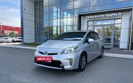 Toyota Prius, 2013 год, 1 100 000 рублей, 4 фотография