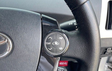 Toyota Prius, 2013 год, 1 100 000 рублей, 23 фотография