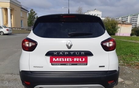 Renault Kaptur I рестайлинг, 2017 год, 1 850 000 рублей, 6 фотография