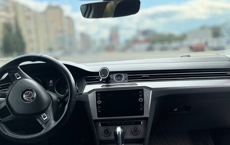 Volkswagen Passat B8 рестайлинг, 2018 год, 2 100 000 рублей, 11 фотография