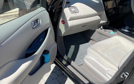 Nissan Leaf I, 2015 год, 850 000 рублей, 14 фотография
