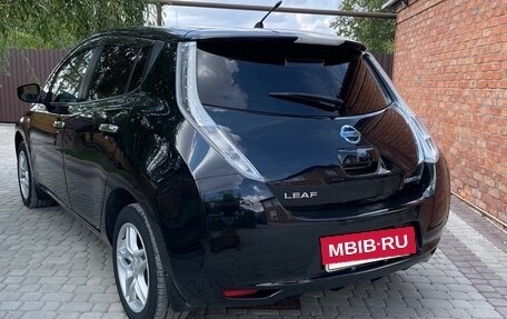 Nissan Leaf I, 2015 год, 850 000 рублей, 4 фотография