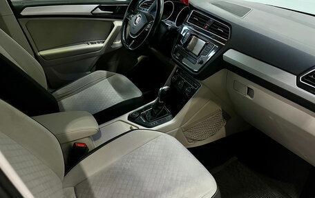 Volkswagen Tiguan II, 2017 год, 2 433 000 рублей, 11 фотография