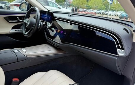 Mercedes-Benz E-Класс, 2024 год, 5 500 000 рублей, 10 фотография