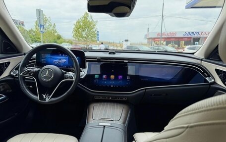 Mercedes-Benz E-Класс, 2024 год, 5 500 000 рублей, 11 фотография