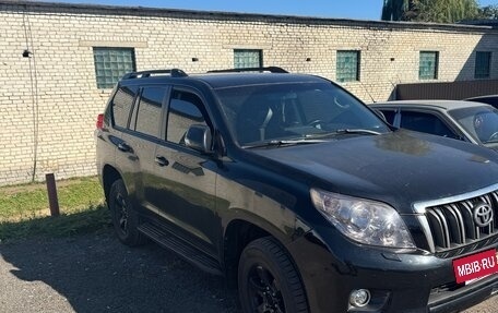 Toyota Land Cruiser Prado 150 рестайлинг 2, 2010 год, 2 250 000 рублей, 2 фотография