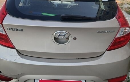Hyundai Solaris II рестайлинг, 2012 год, 600 000 рублей, 3 фотография