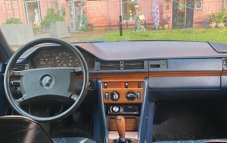 Mercedes-Benz W124, 1991 год, 240 000 рублей, 8 фотография