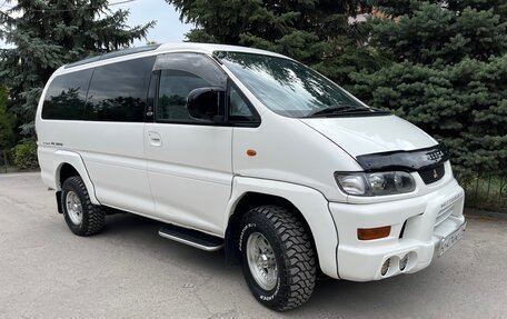 Mitsubishi Delica IV, 2000 год, 1 750 000 рублей, 4 фотография
