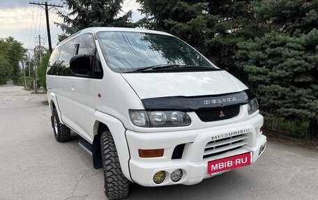 Mitsubishi Delica IV, 2000 год, 1 750 000 рублей, 3 фотография