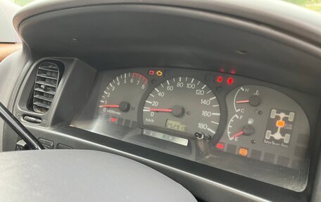 Mitsubishi Delica IV, 2000 год, 1 750 000 рублей, 31 фотография