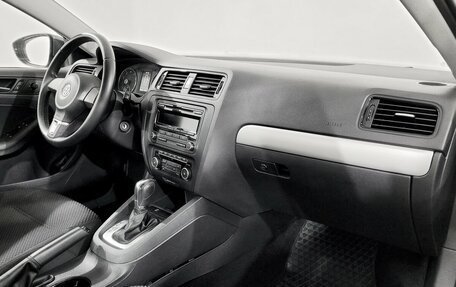 Volkswagen Jetta VI, 2012 год, 1 090 000 рублей, 11 фотография