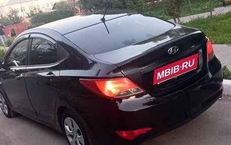Hyundai Solaris II рестайлинг, 2015 год, 610 000 рублей, 5 фотография