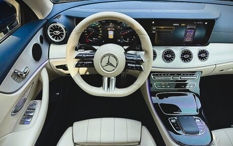 Mercedes-Benz E-Класс, 2022 год, 4 985 000 рублей, 12 фотография