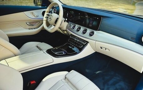 Mercedes-Benz E-Класс, 2022 год, 4 985 000 рублей, 14 фотография