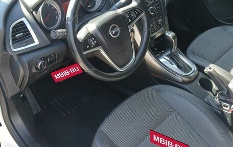 Opel Astra J, 2013 год, 980 000 рублей, 11 фотография