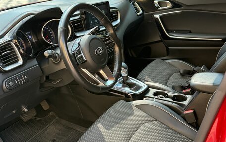 KIA cee'd III, 2019 год, 1 900 000 рублей, 26 фотография