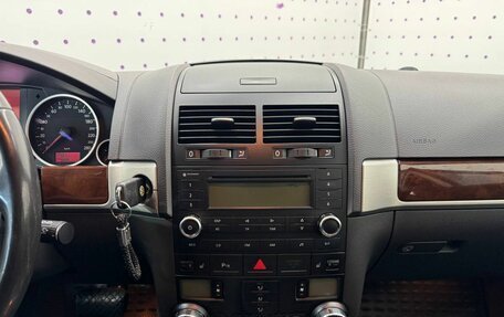 Volkswagen Touareg III, 2010 год, 1 570 000 рублей, 15 фотография