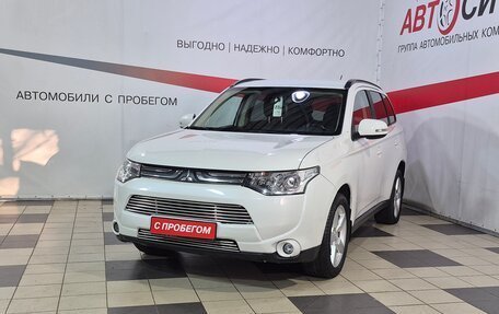 Mitsubishi Outlander III рестайлинг 3, 2012 год, 1 320 000 рублей, 3 фотография