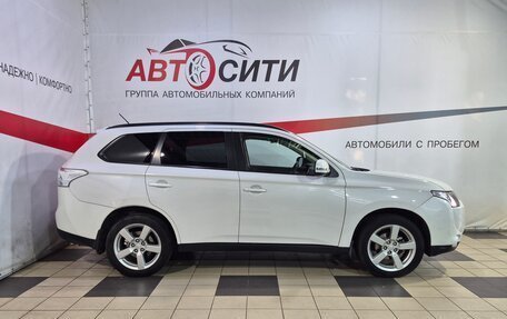 Mitsubishi Outlander III рестайлинг 3, 2012 год, 1 320 000 рублей, 8 фотография