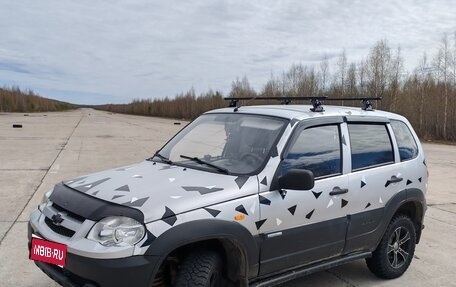 Chevrolet Niva I рестайлинг, 2009 год, 410 000 рублей, 1 фотография